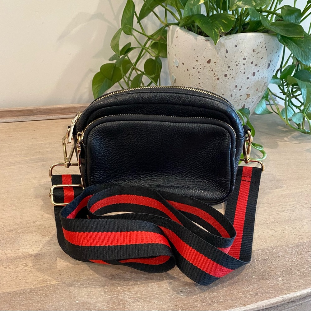 Pom Pom London City Bag Pebble Leather Red And Black Strap